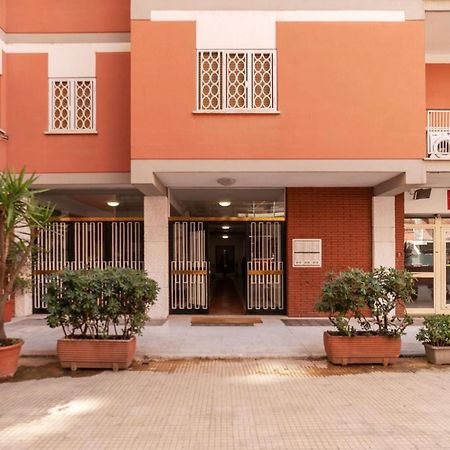 شقة Joivy Delightful 3-Bed Flat With Balcony روما المظهر الخارجي الصورة