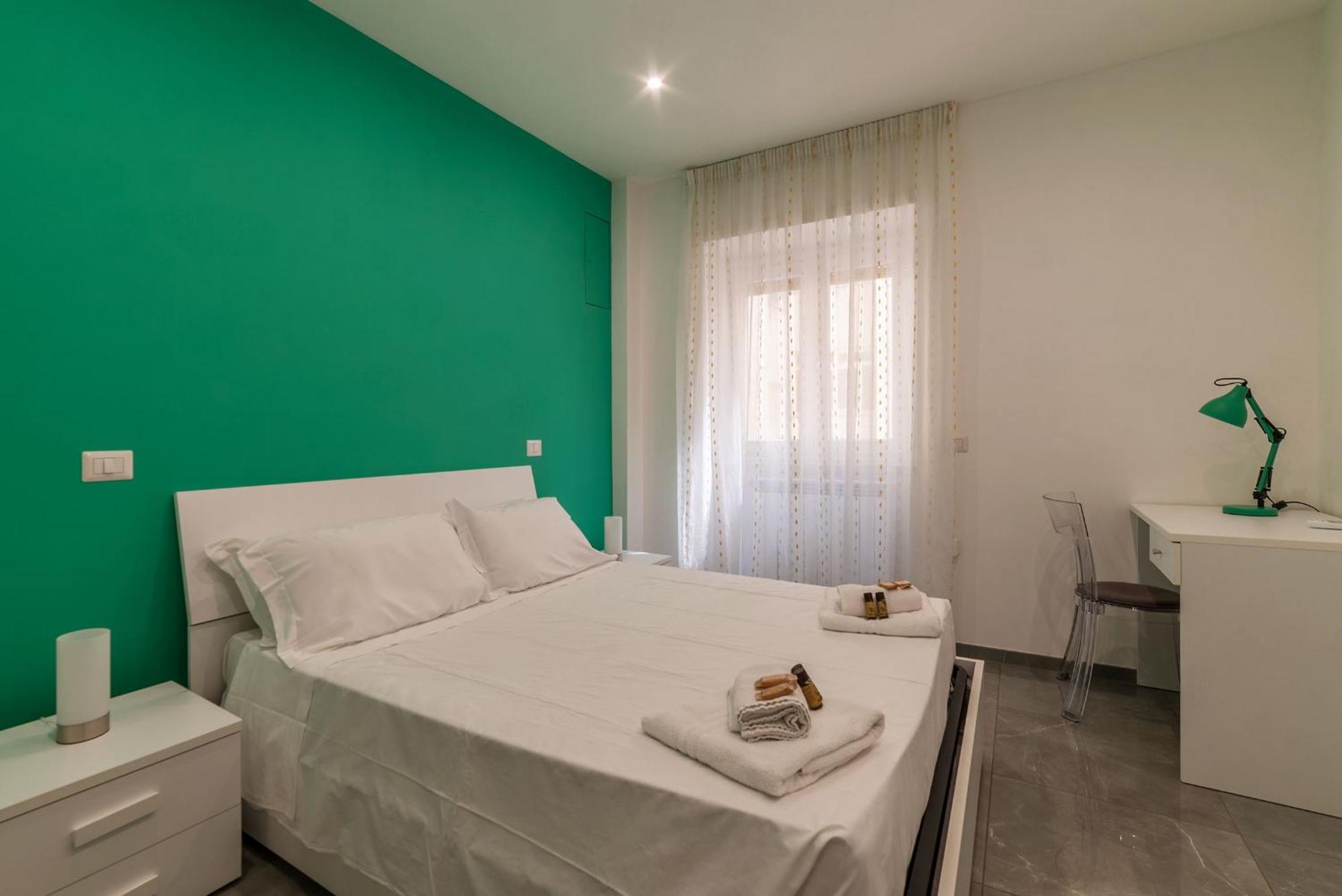 شقة Joivy Delightful 3-Bed Flat With Balcony روما المظهر الخارجي الصورة