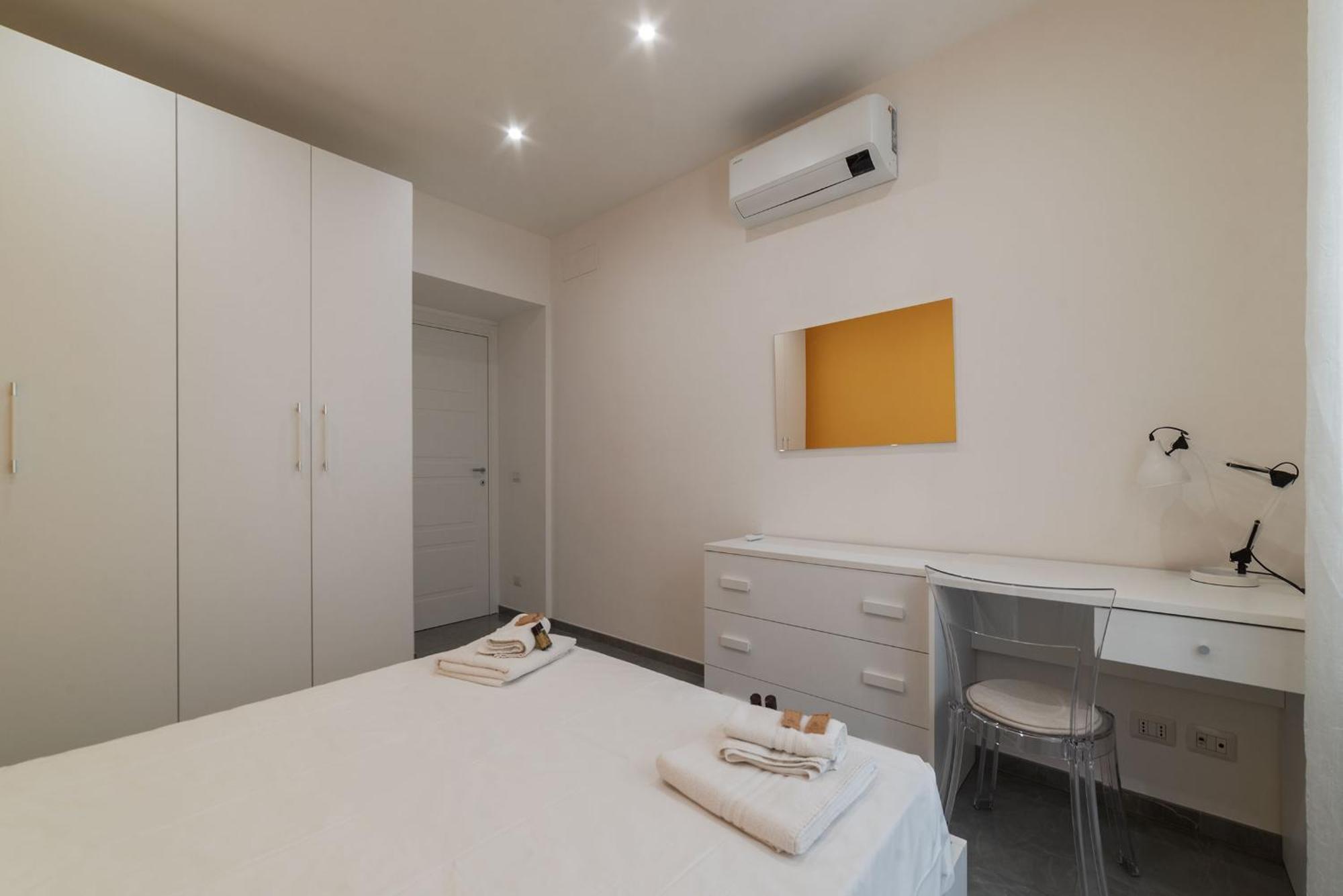 شقة Joivy Delightful 3-Bed Flat With Balcony روما المظهر الخارجي الصورة