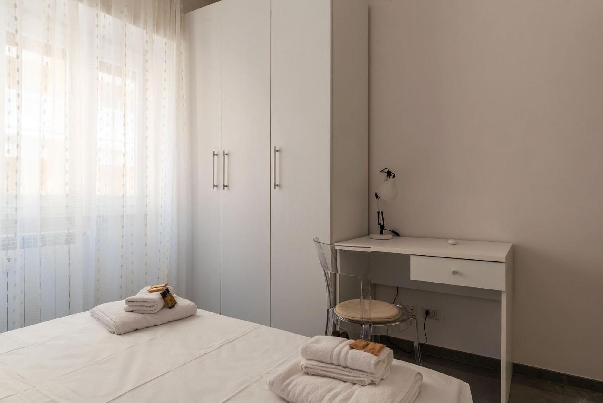 شقة Joivy Delightful 3-Bed Flat With Balcony روما المظهر الخارجي الصورة